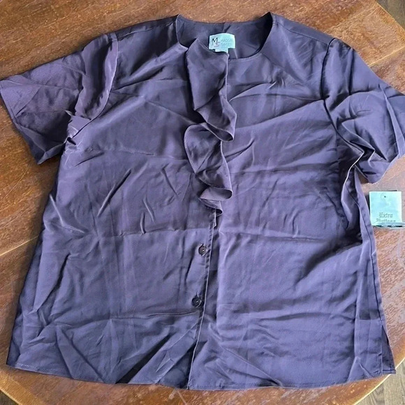 NWT Maggie Dark Brown Purple Sweet Front Ruffled Top Size 1X - Picture 1 of 10